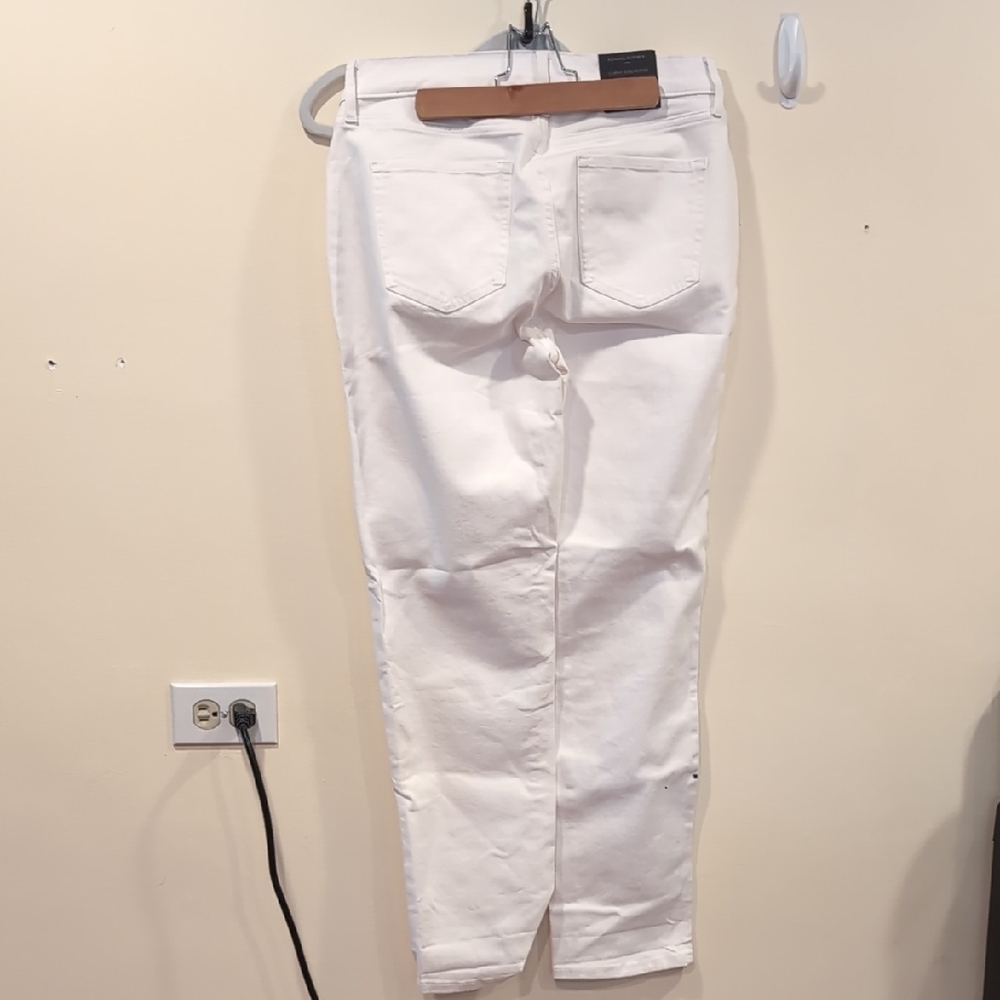 Banana Republic White Denim Jeans - Picture 10 of 10